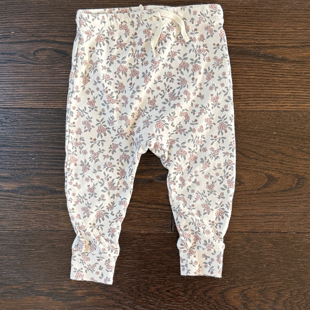 Quincy Mae Floral cotton drawstring pants